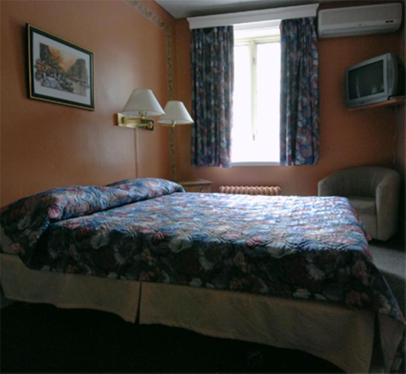 Hotel Manoir Charest Québec Zimmer foto